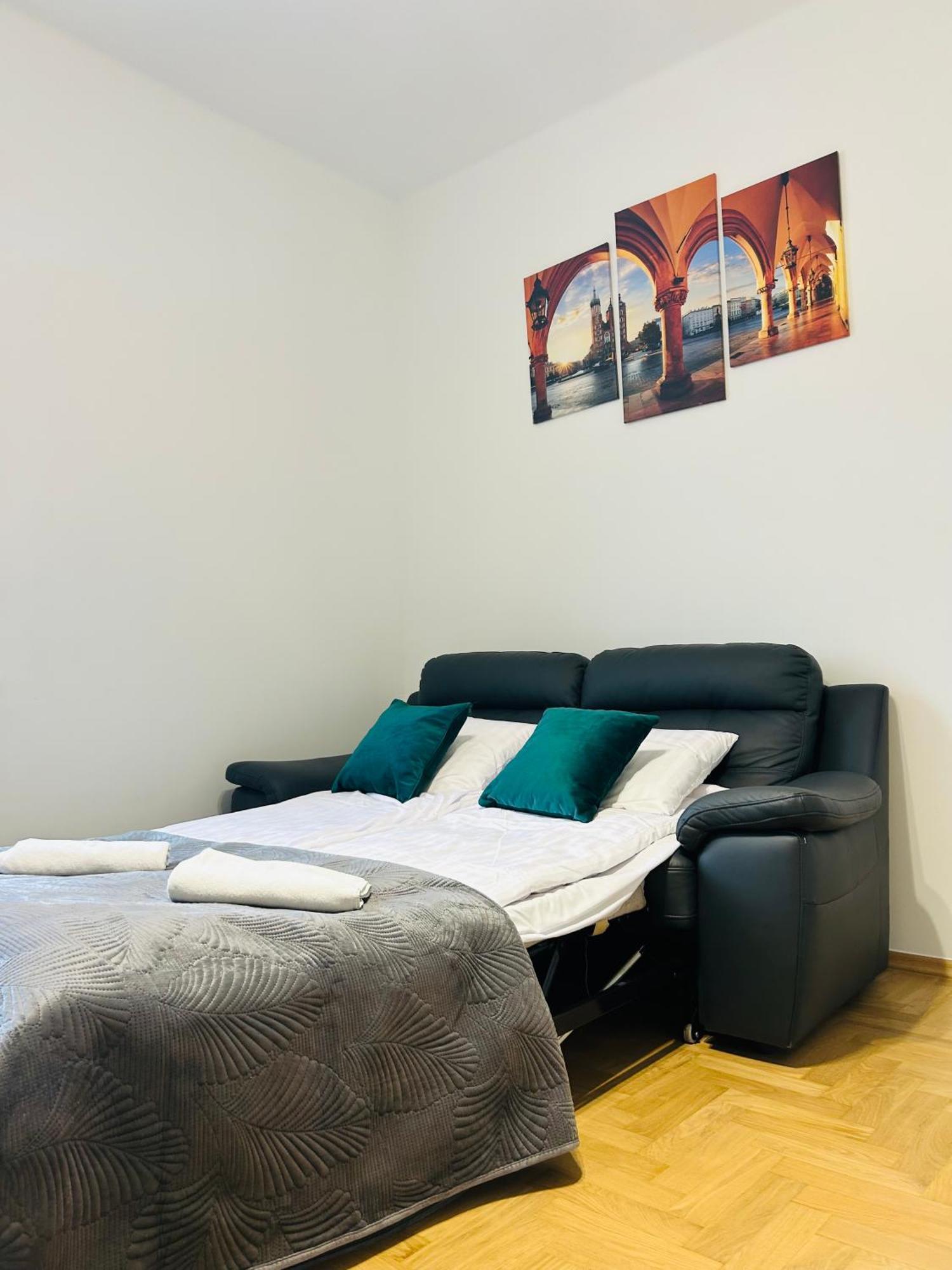 Selected Apartments By Market Square Красков Екстериор снимка