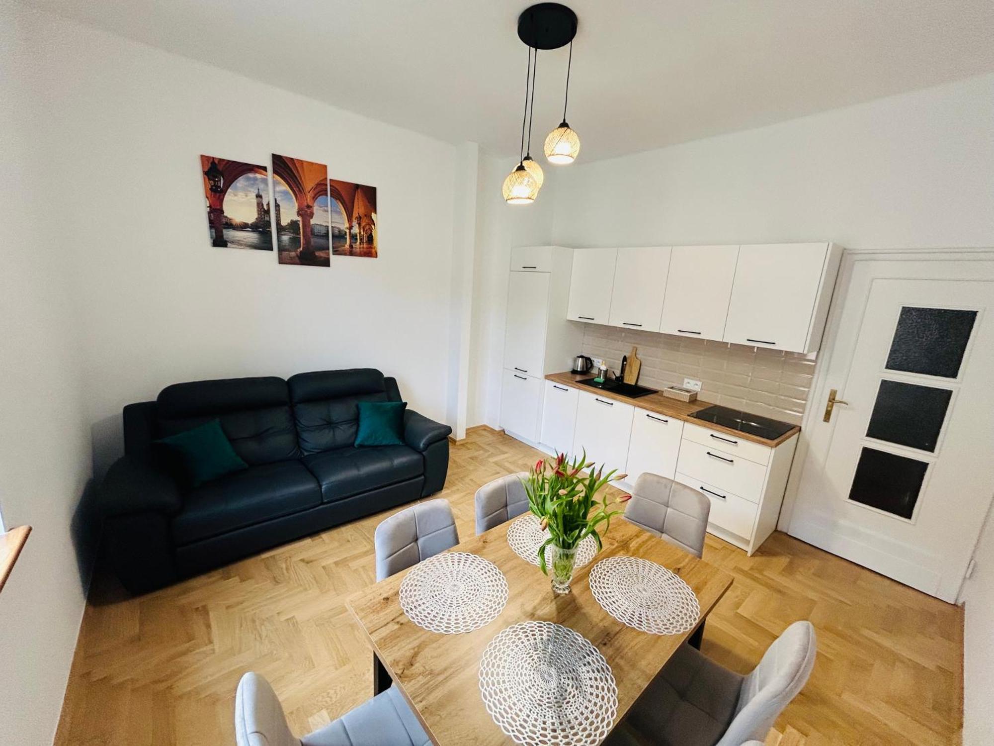 Selected Apartments By Market Square Красков Екстериор снимка